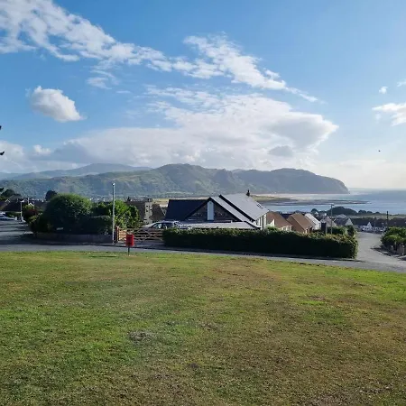 Ann'S Garden Flat Apartment Deganwy Exterior photo