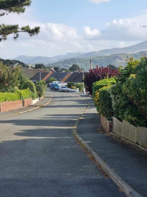 Ann's Garden Flat Deganwy